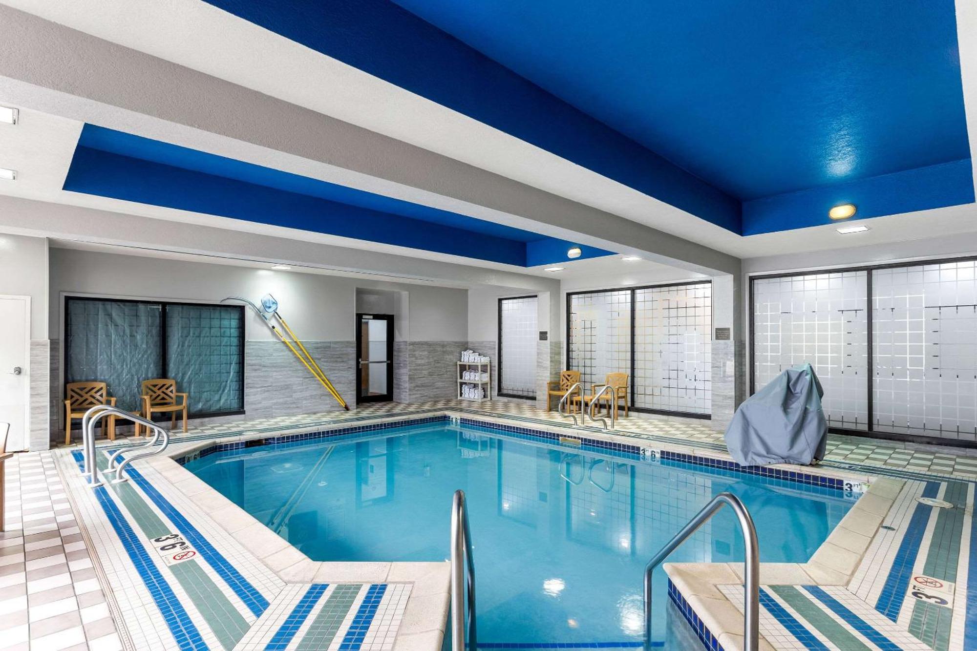 Comfort Inn & Suites Kenosha-Pleasant Prairie Esterno foto